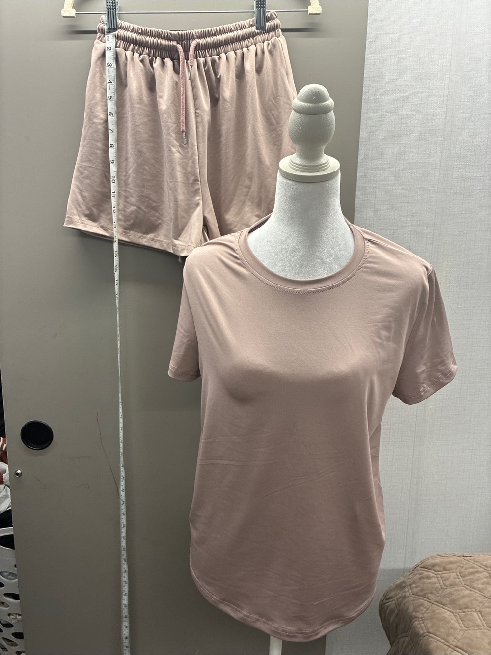 SHEIN Short Sleeve Crew Neck Tee in Dusty Rose